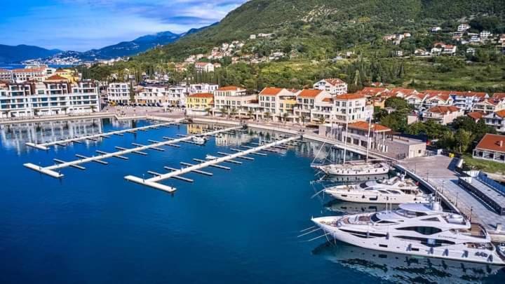 Blue Sea Apartment Herceg Novi Bagian luar foto